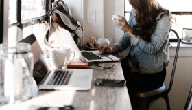 「AI智能写作: 文心一言」 「AI智能写作: 文心一言」