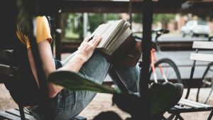 AI文章生成器：让智能助手帮您轻松撰写高质量文章