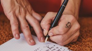 AI智能写作对文学创作的革新