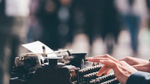 AI写作：智能助手助力创作进化