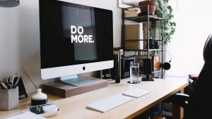 AI写作助手：文心一言，创作轻松解决