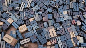 AI智能写作：助力翩然文章，即刻创想万千