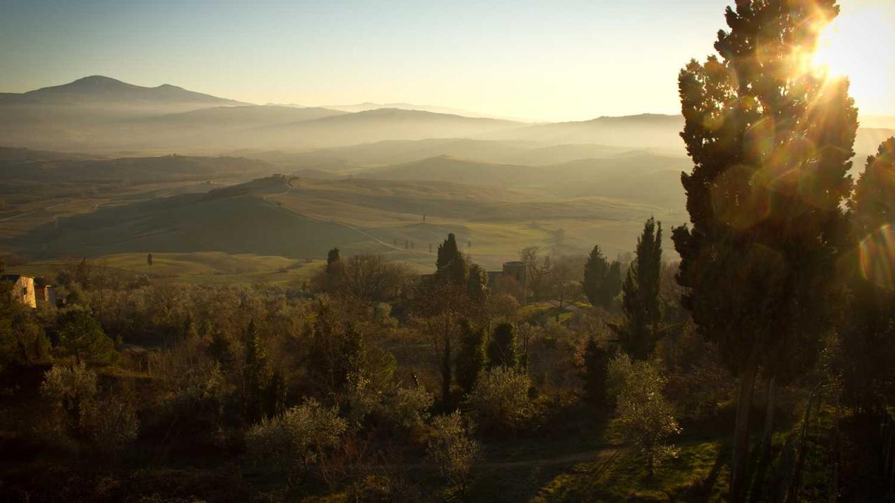 文心一言APP下载”→ 独特的”文心一言APP，灵感源泉，下载即享！