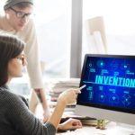 如何选择最适合你的 ai 写作软件？探索免费与收费的多种功能！