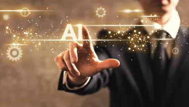 AI 写作 2025 年颠覆创作界!作家坦言人机共存下的真实困境引共鸣 二