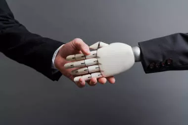 华为 AI 写作次数告急 用户曝免费版限制 急喊升级专业服务 二