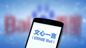 文心一言强硬回应：将对恶意抹黑采取法律行动，捍卫生成式AI的正当性！