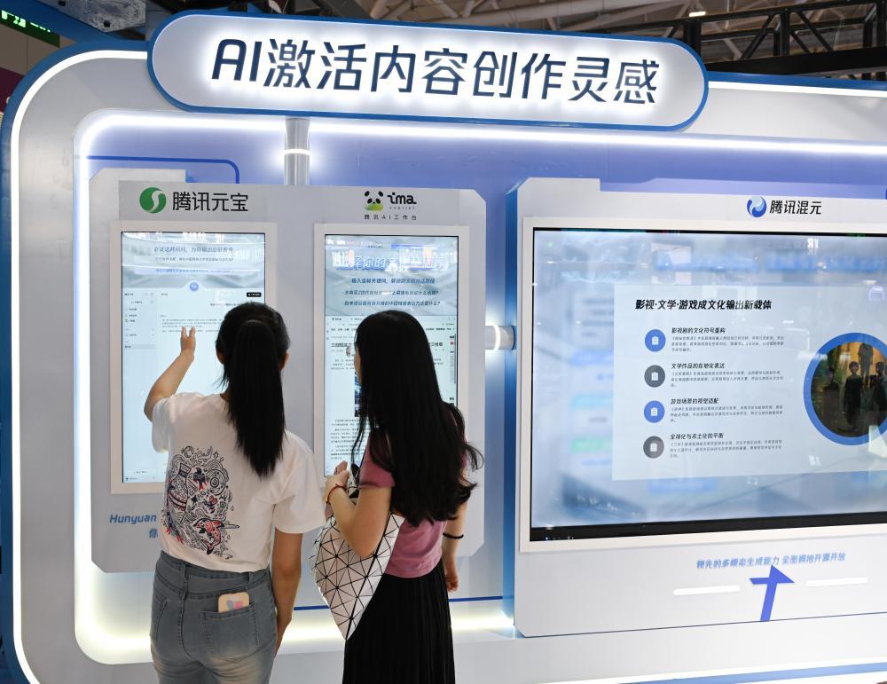 如果人工智能超越作家创作，人类的创造力是否会被替代？