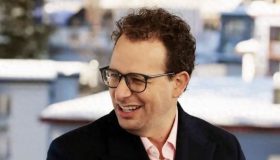 Claude推出高端套餐，月费最高200美元，抢先体验最新模型！