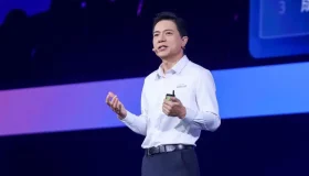 李彦宏：百度AI应用迎来井喷，文心大模型日调用量飙升30倍！